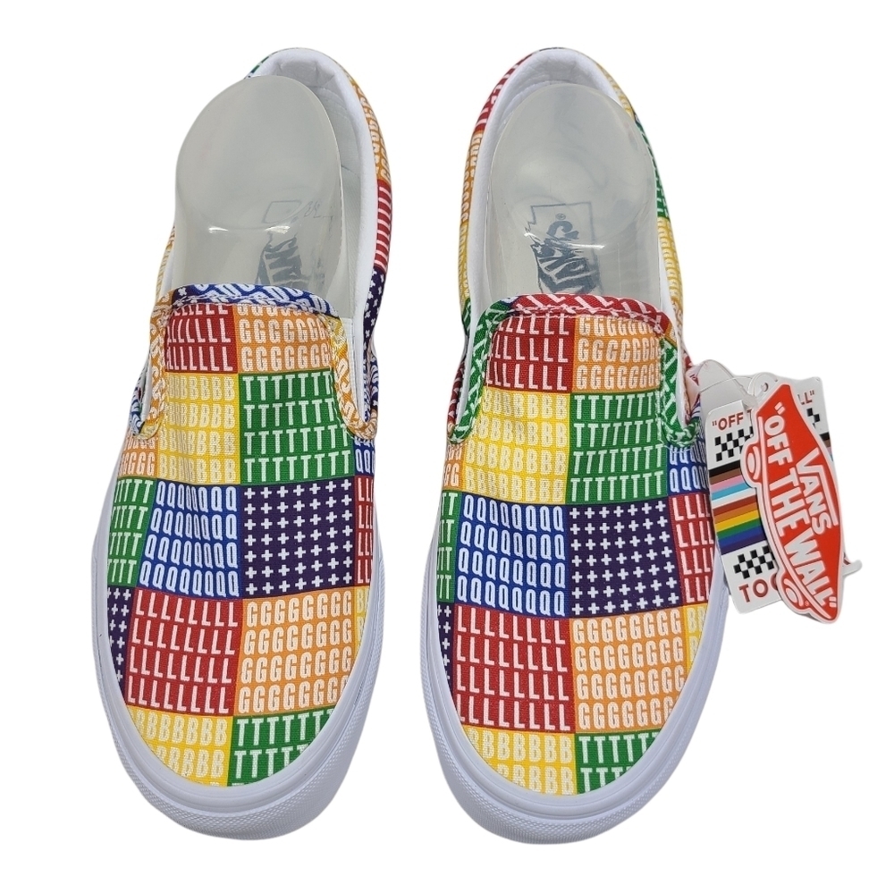 NEW Vans UNISEX  Classic Slip On Pride Print Multicolor Canvas Shoes‎